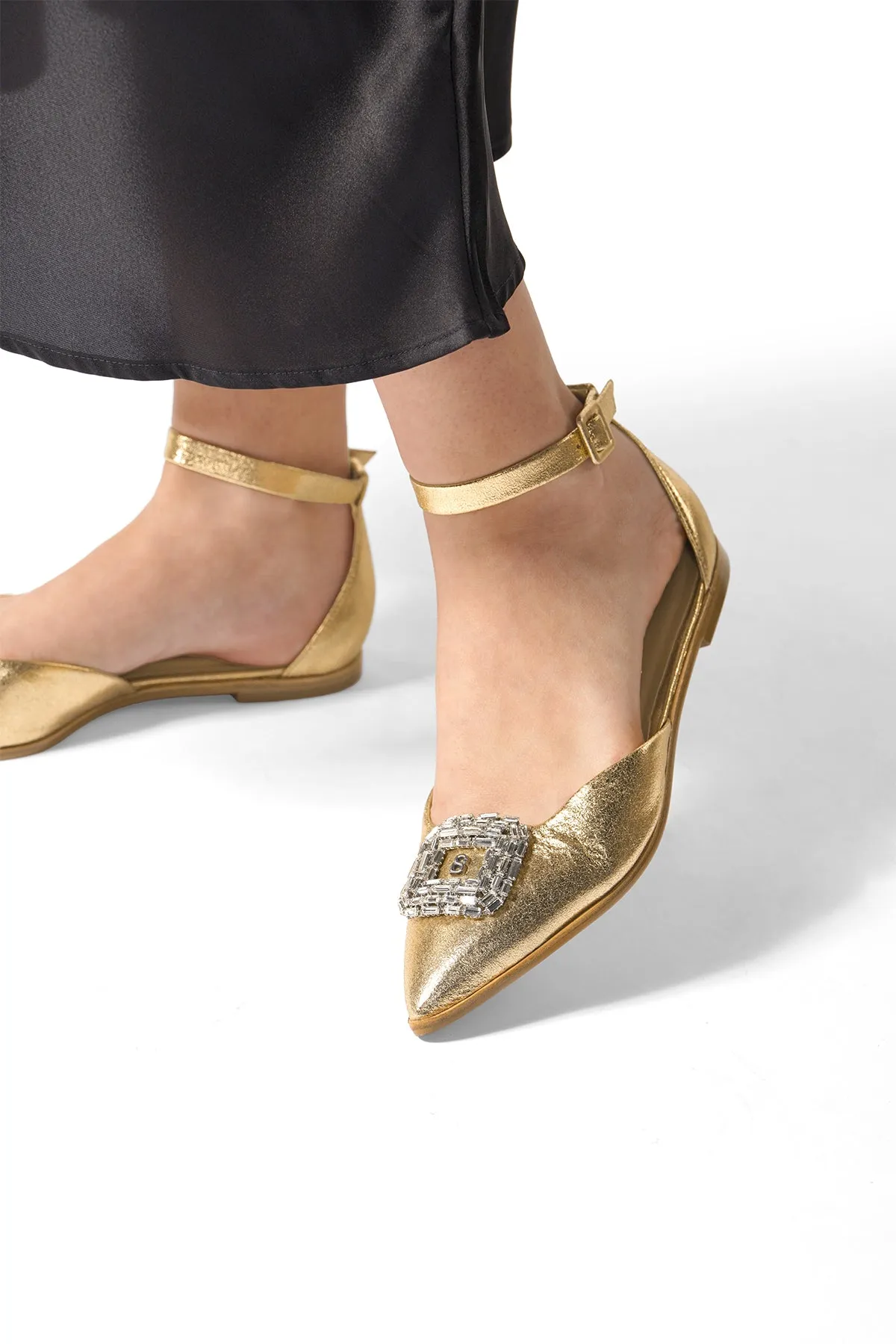 Danica Flat Shoes - Gold