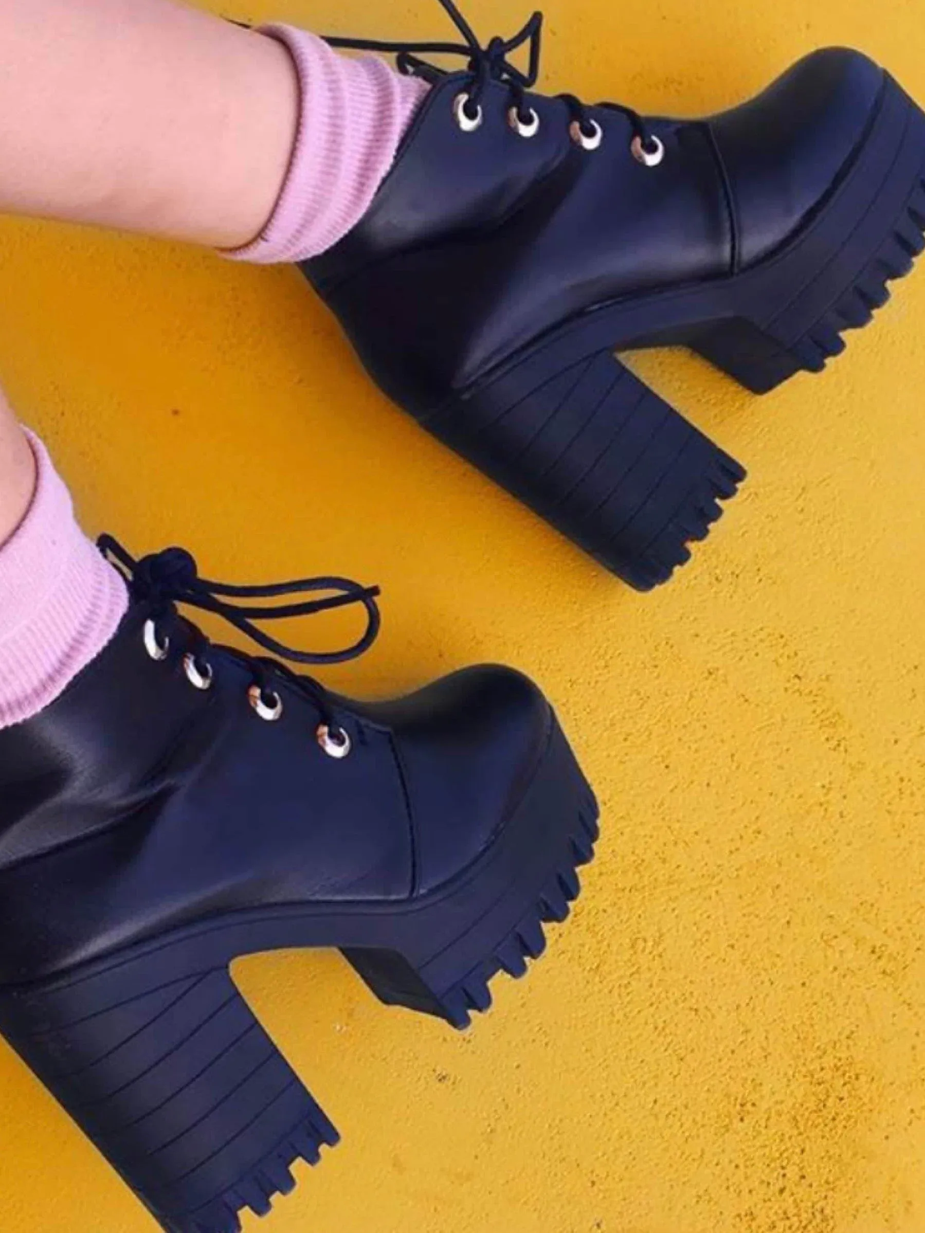 GRUNGE PLATFORM SHOES