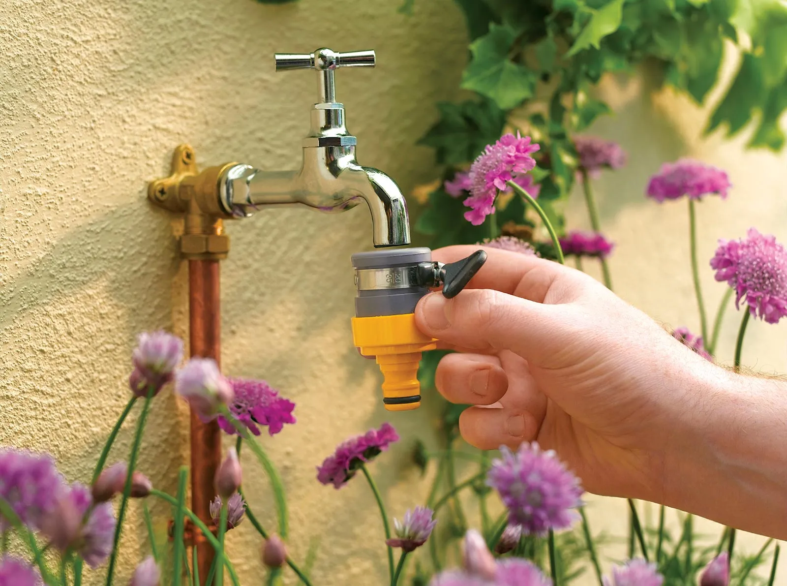 Hozelock 2176 Round Mixer Tap Connector 14-18mm