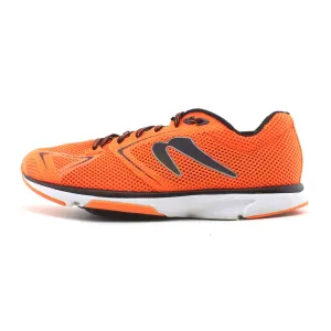 NEWTON DISTANCE 8