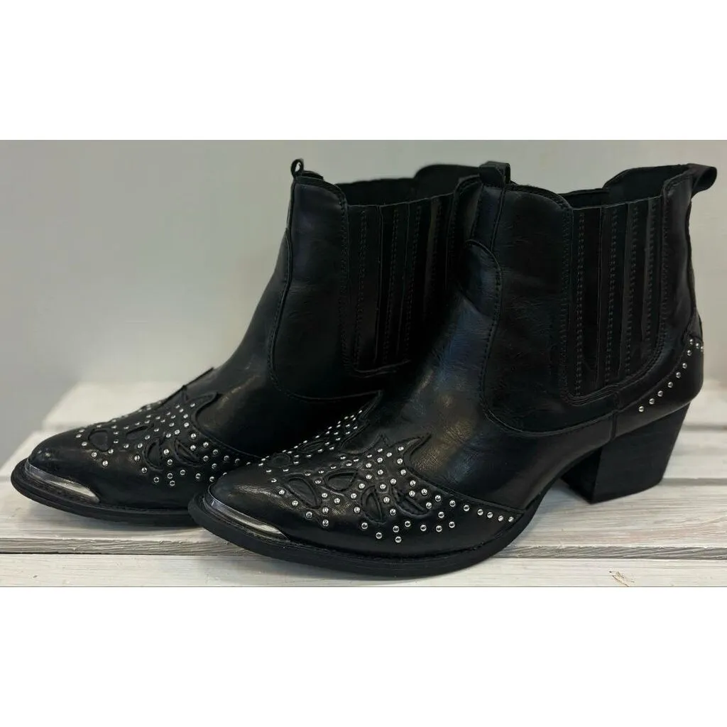 Wanted Lonestar Studded Booties - Size 7.5